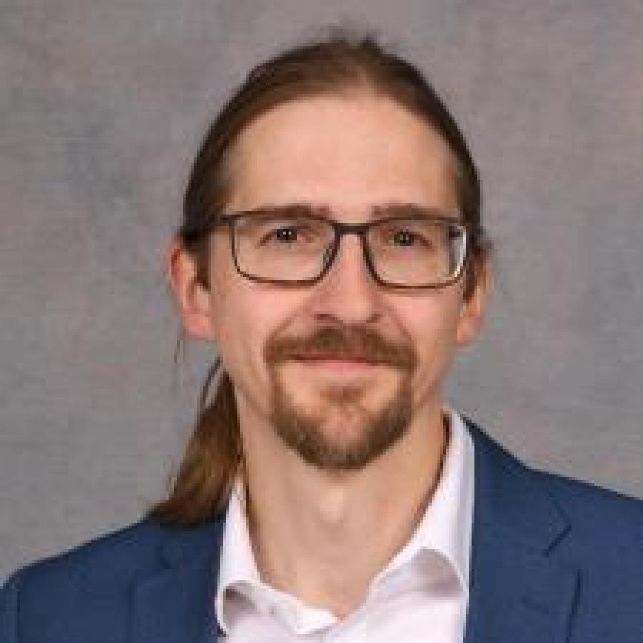 FFH Faculty Member Dr. Matthias Klein